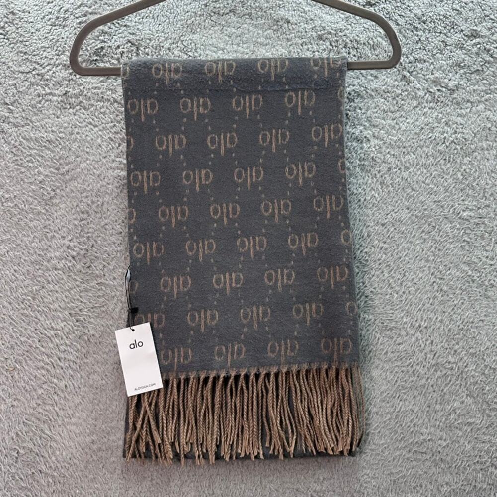 Alo Yoga NWT Gray Brown Cashmere Silk Blend Scarf Shall With Tassels Warm Luxury